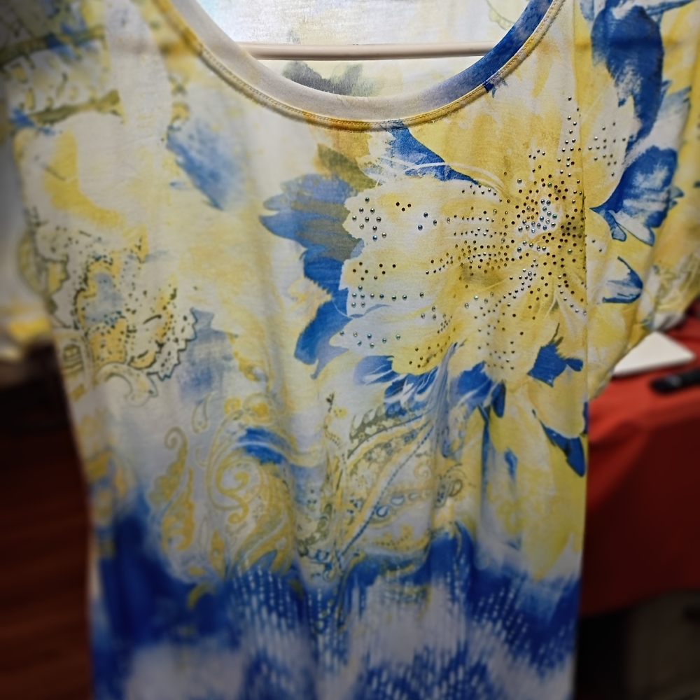 Floral Short Sleeve Women's Top in Blue and Yellow